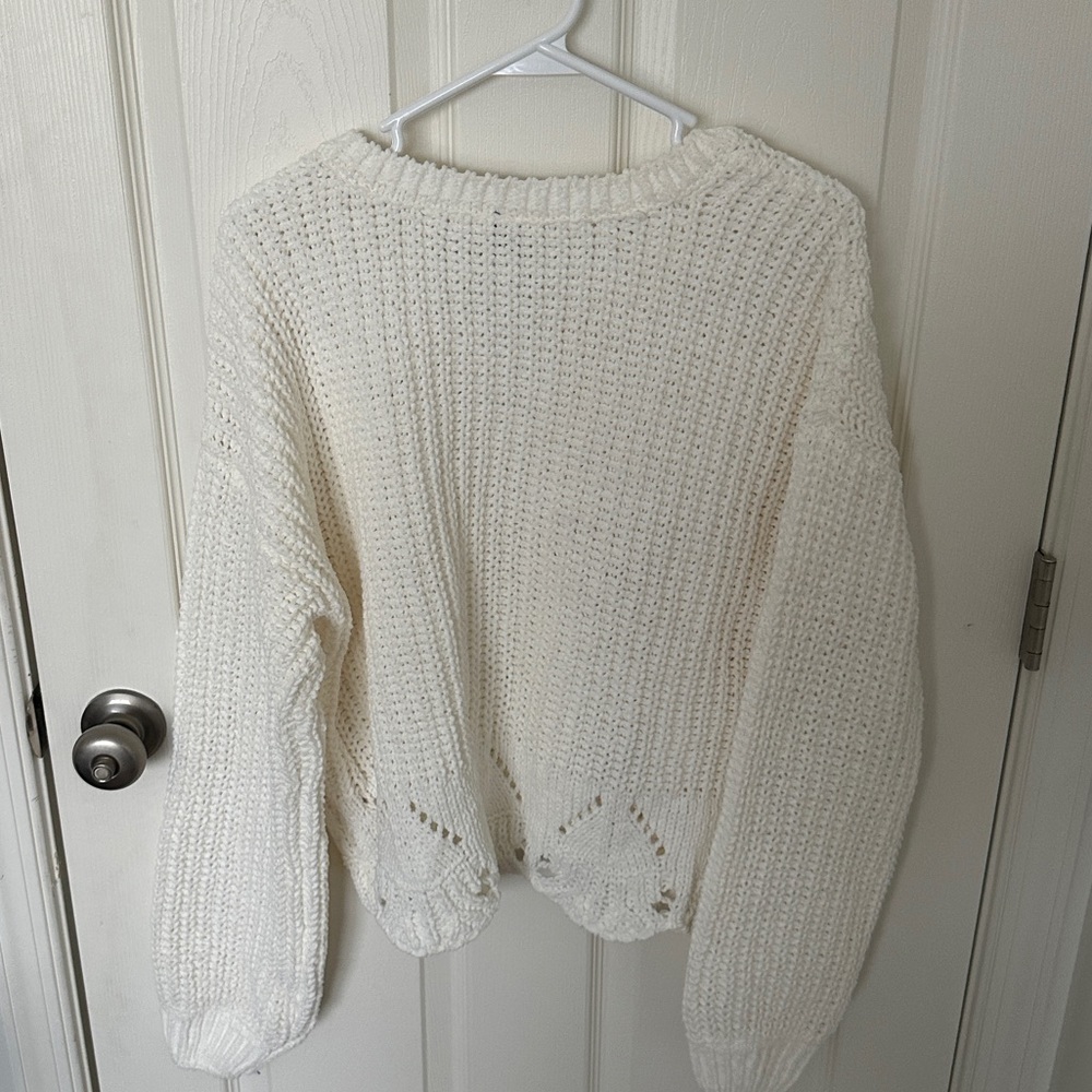 NWT Francesca's - White Knit Cropped Long Sleeve Crew Neck Sweater - Picture 5 of 5